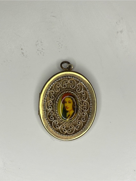 Jewelry - Vintage French Lady Portrait Filigree Locket Gold Tone Photo Pendant 1.75”